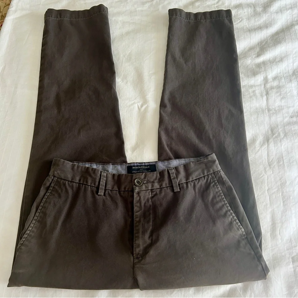 Banana Republic Men's Straight Fit Emerson Chino Sharp Grey Size 30x30